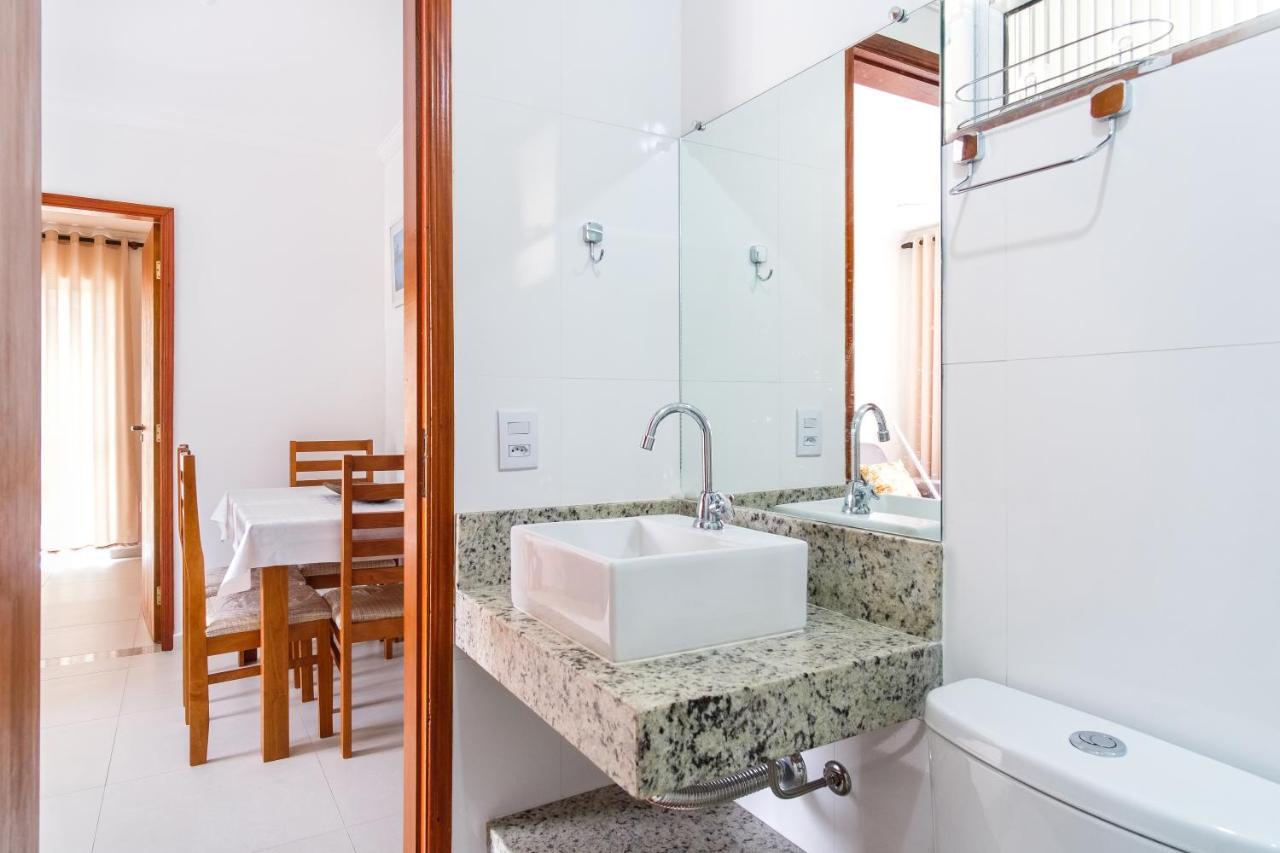 Apartamento A 100 Metros Da Praia - 01 Dormitorio - Edificio Agua Viva أوباتوبا المظهر الخارجي الصورة