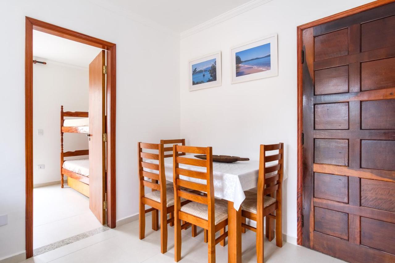 Apartamento A 100 Metros Da Praia - 01 Dormitorio - Edificio Agua Viva أوباتوبا المظهر الخارجي الصورة